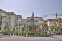Narapati Syariah Hotel & Convention