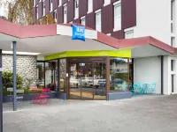 託農宜必思快捷 Les Bains 飯店 托農萊班住宿飯店