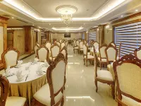 Riverside Hotel Quang Binh - breakfast