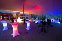Executive Suites Hotel and Resort - Squamish BC - bar