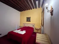 Ai Boteri - Hostels