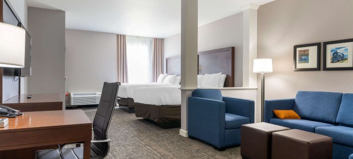 Comfort Suites Paducah Mall Area Hotels in McCracken County