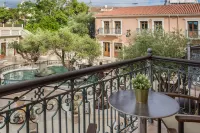 Balhambra Suites - Adults Only