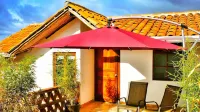 Casa de las Rosas Hotel a 