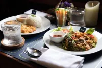 Velawarin Hotel - breakfast
