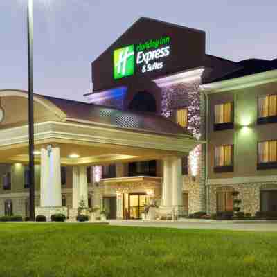 Holiday Inn Express & Suites Center Hotel Exterior