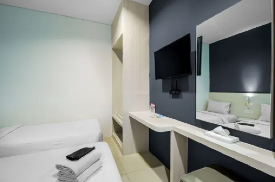 Red Orchid Hotel by Sajiwa