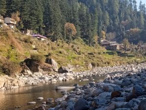 Barot Waterfall Camps and Dorms
