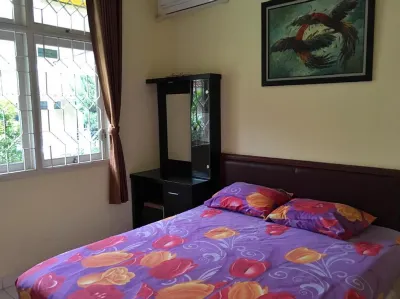 Cendana Mulia Hostel Bogor Hotel dekat RAMAYANA Plaza Jambu Dua