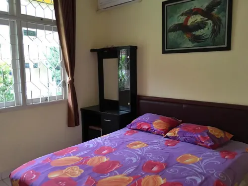Cendana Mulia Hostel Bogor فنادق في North Bogor