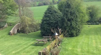 Whashton Springs Farmhouse B&B Hotels in Scotch Corner