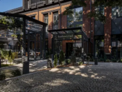 Industrial 1853. Hotels near Šumadija Sajam