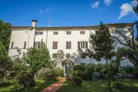 Hotel Villa la Principessa Các khách sạn gần Parrocchia Di Gattaiola
