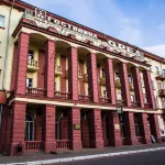Орел Отели рядом с достопримечательностью «Скульптура орла»