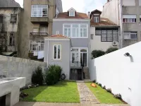 BCharming House