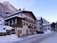 B&B Astor