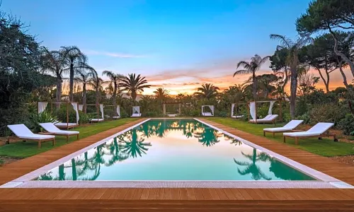 Sant Efis Hotel