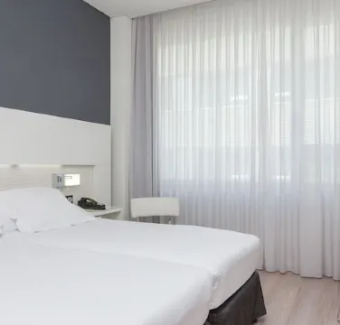 Axor Feria Hotel - Free Airport Shuttle Bus