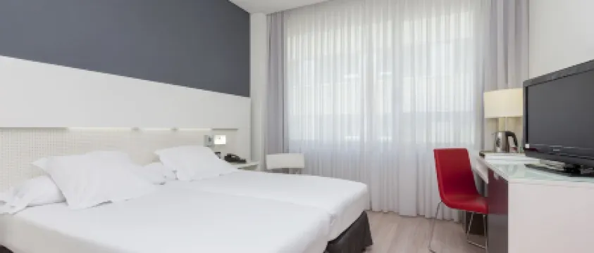 Axor Feria Hotel - Free Airport Shuttle Bus