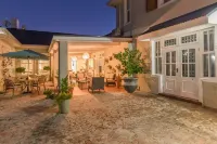 Waterstone Lodge Hotels in Somerset West