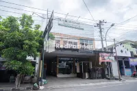 Wisma Handayani Syariah Mitra RedDoorz Near Rsud Wonosari Hotels in Playen