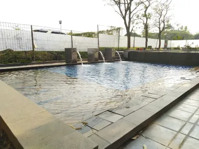 Kamarku Apartment @ the Edge by Zuzu โรงแรมใน
