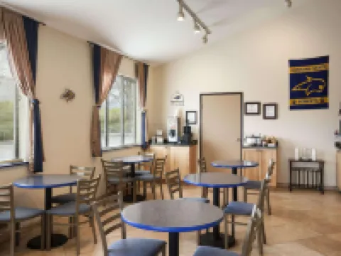 Super 8 by Wyndham Bozeman Hotels in Bozeman