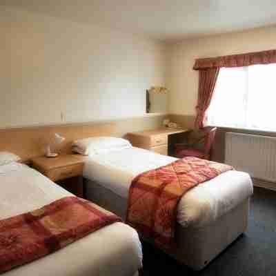 Moreton Park Hotel Rooms