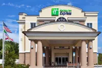 Holiday Inn Express 克里斯特爾裏弗