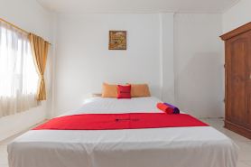 RedDoorz Near Samarinda Square