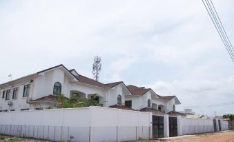 Luxuriously Finished 4-Bed House in Tema Comm 25