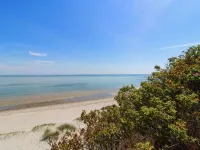 "Edmer" - 50m from the Sea