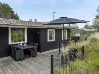 "Emeline" - 1.7km from the Sea