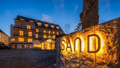 Sand Lifestylehotel Hotels near Zeughaus