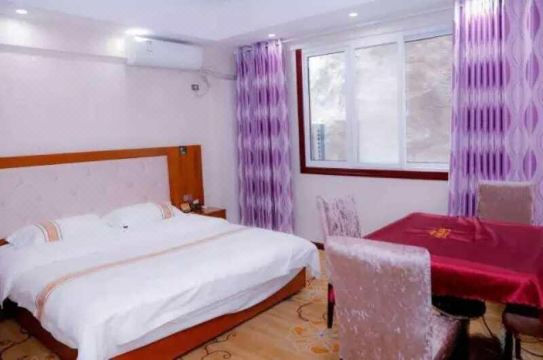 산리홍 호텔 식당 전경