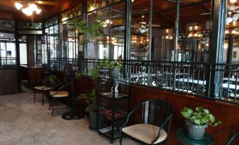 Adriatico Arms Hotel - Housity