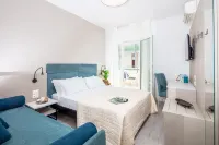 Hotel Pigalle - 駐車場