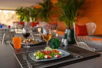 Hotel Faro, a Lopesan Collection Hotel - Adults Only - breakfast