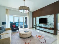 ريكسوس مارينا أبو ظبي Hotels near كاسر الأمواج في أبوظبي