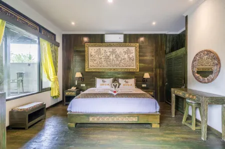 Huts Rock Ubud