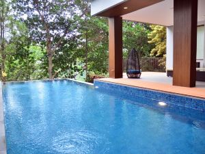 Cempaka 8 Villa 7Br with a Private Pool
