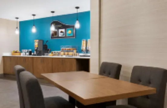 Days Inn by Wyndham Kingston