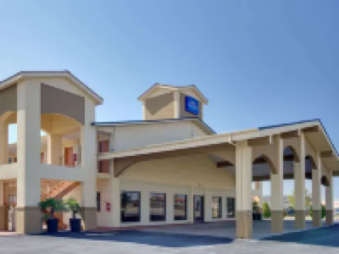 Baymont by Wyndham Terrell Hoteles en Terrell