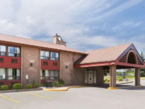 Travelodge by Wyndham Barrie Hotels in Barrie