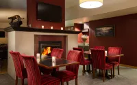 Coast Hilltop Inn - breakfast