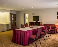 Quality Inn Hotels in Hancock County