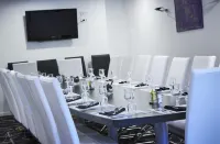 Kyriad Saint Quentin EN Yvelines - Montigny Hotel a Montigny-le-Bretonneux