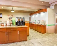 Quality Inn & Suites - Bữa sáng