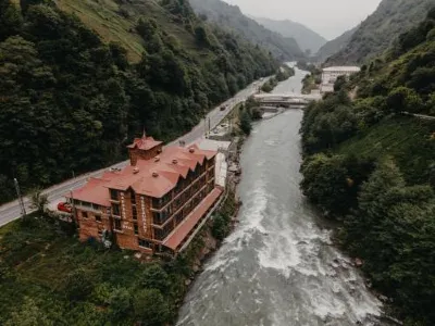 Hanedan Suit Hotel Hôtels à : Hosdere Koyu