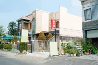 Four d'Home